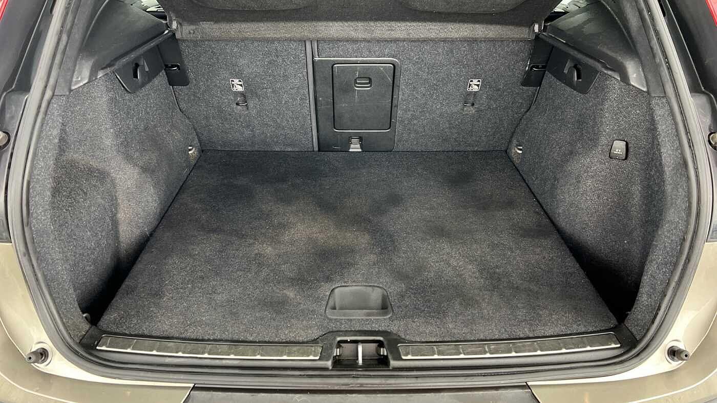 Used Volvo XC40 2021 for sale - 77082012: Photo 5