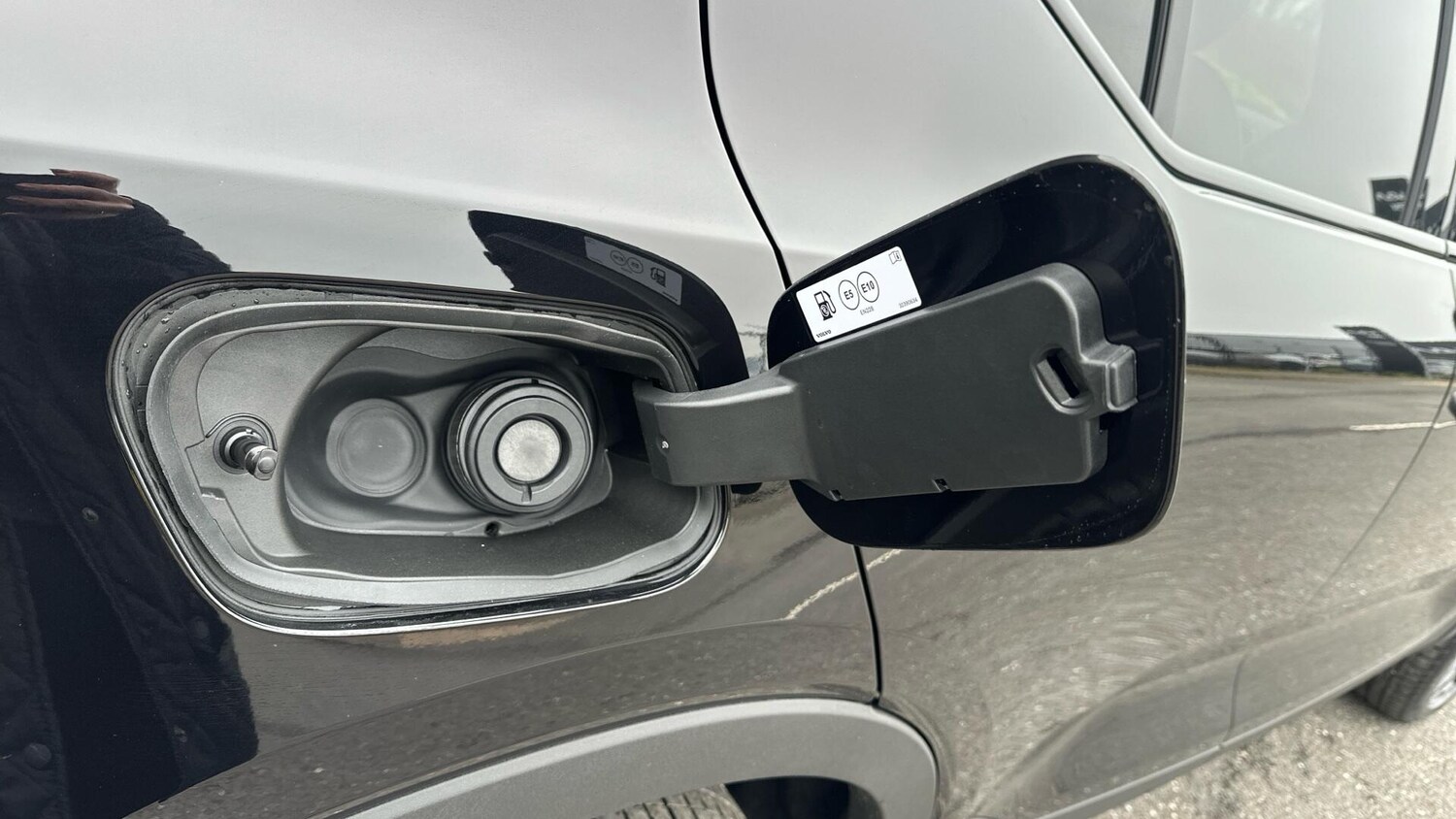 Used Volvo XC40 for sale - 77824967: Photo 16