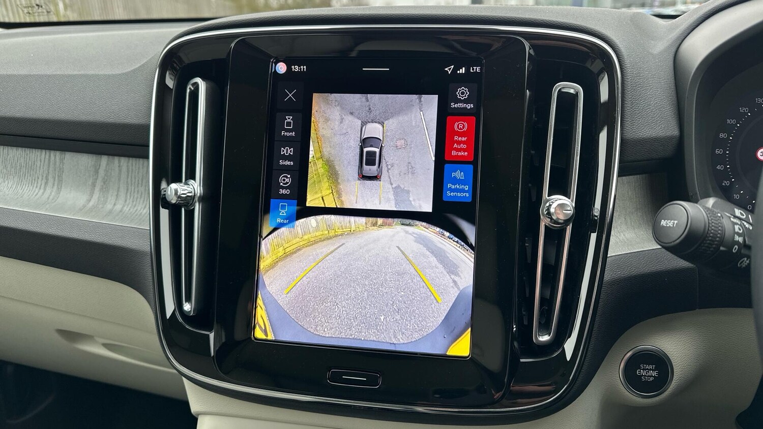 Used Volvo XC40 for sale - 77824967: Photo 19