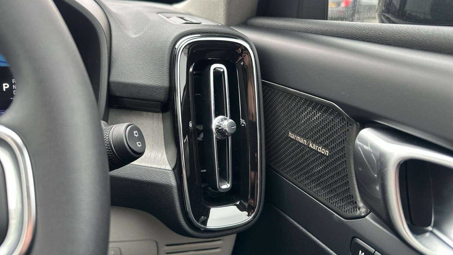 Used Volvo XC40 for sale - 77824967: Photo 36