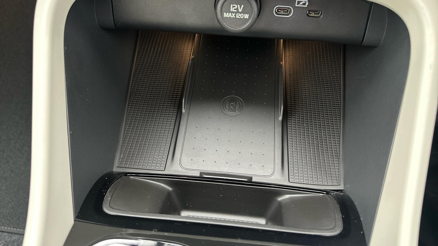 Used Volvo XC40 for sale - 77824967: Photo 37