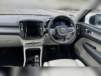 Used Volvo XC40 2026 for sale - 77824967: Photo