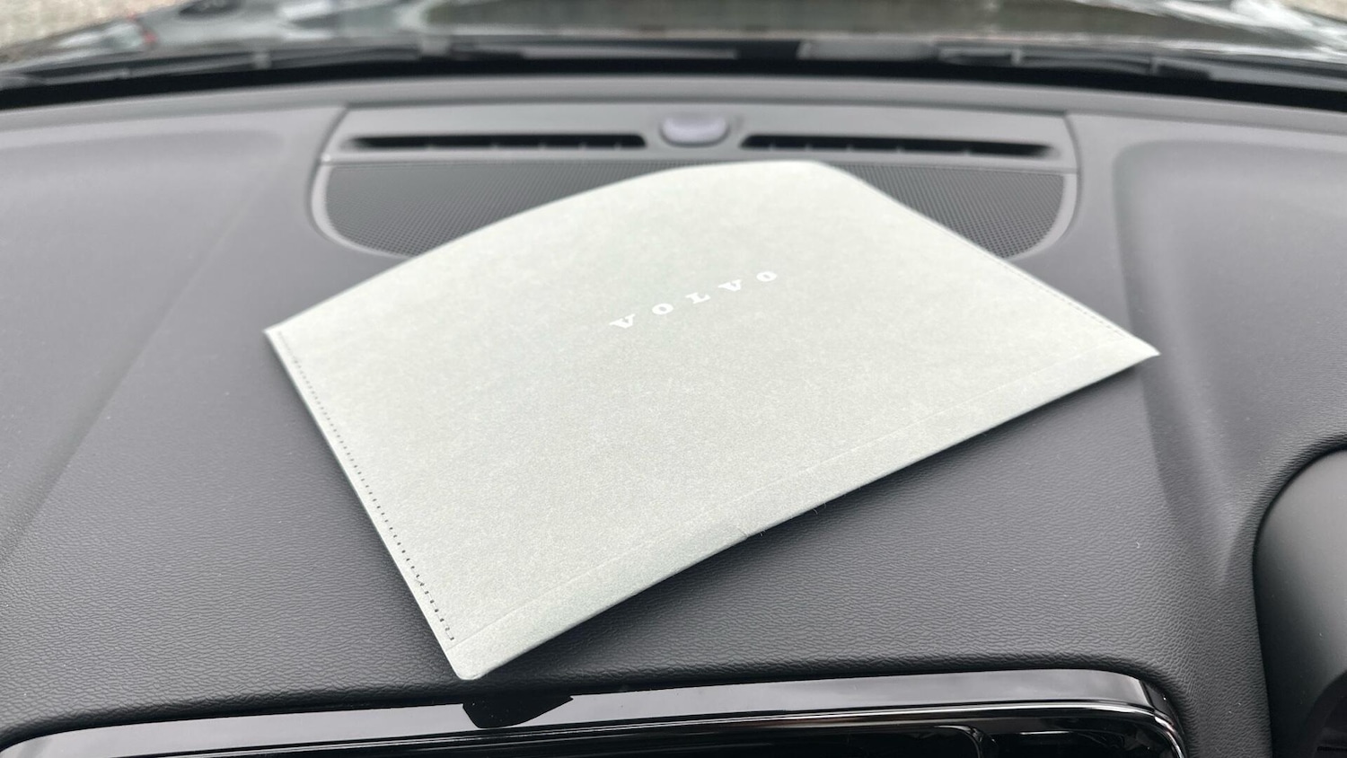 Used Volvo XC40 2025 for sale - 76337644: Photo 14