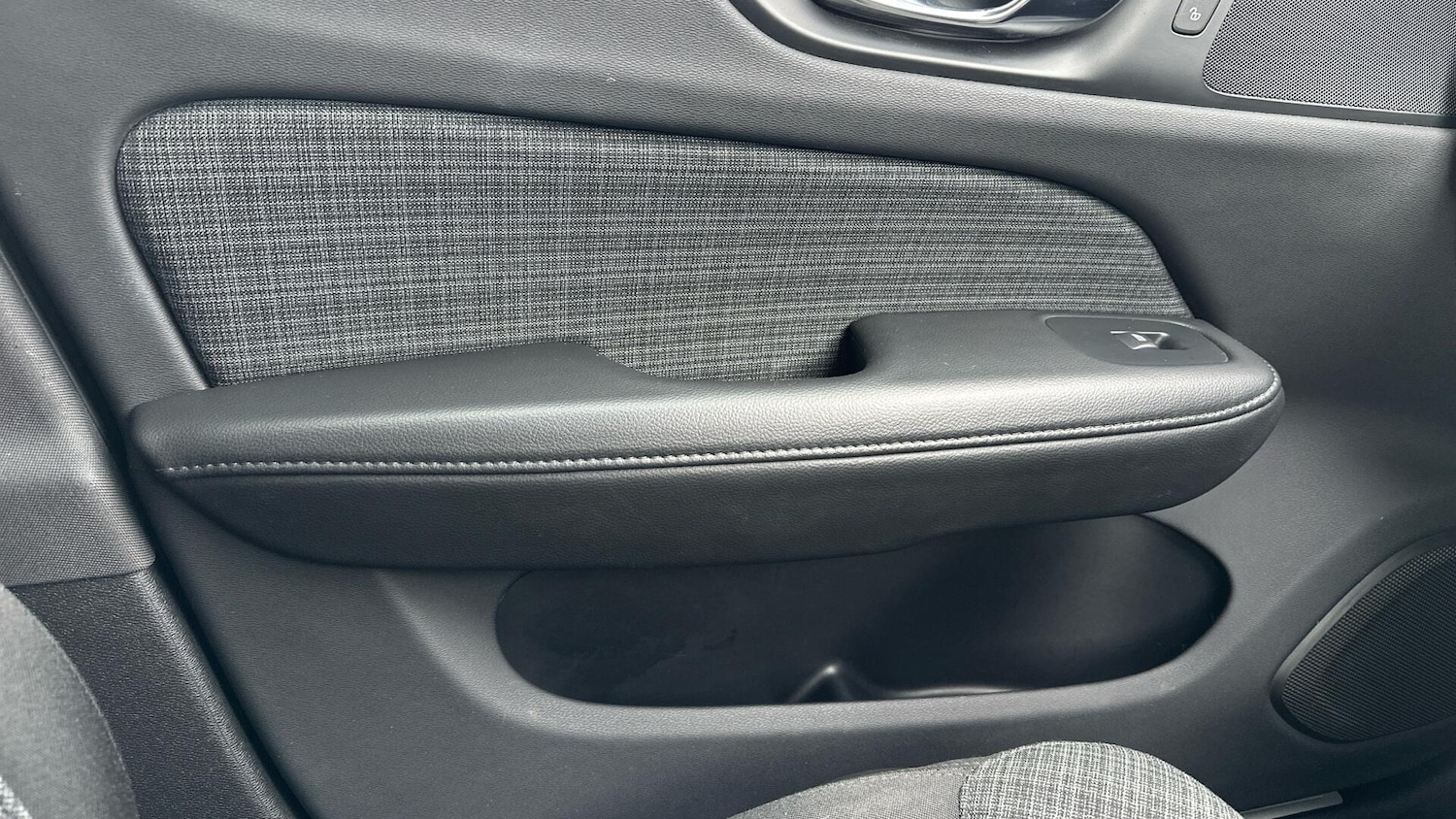 Used Volvo V60 for sale - 77671711: Photo 36