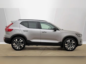 Used Volvo XC40 2025 for sale - 78772079: Photo