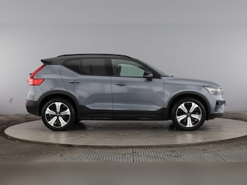 Used Volvo XC40 2023 for sale - 78245541: Photo