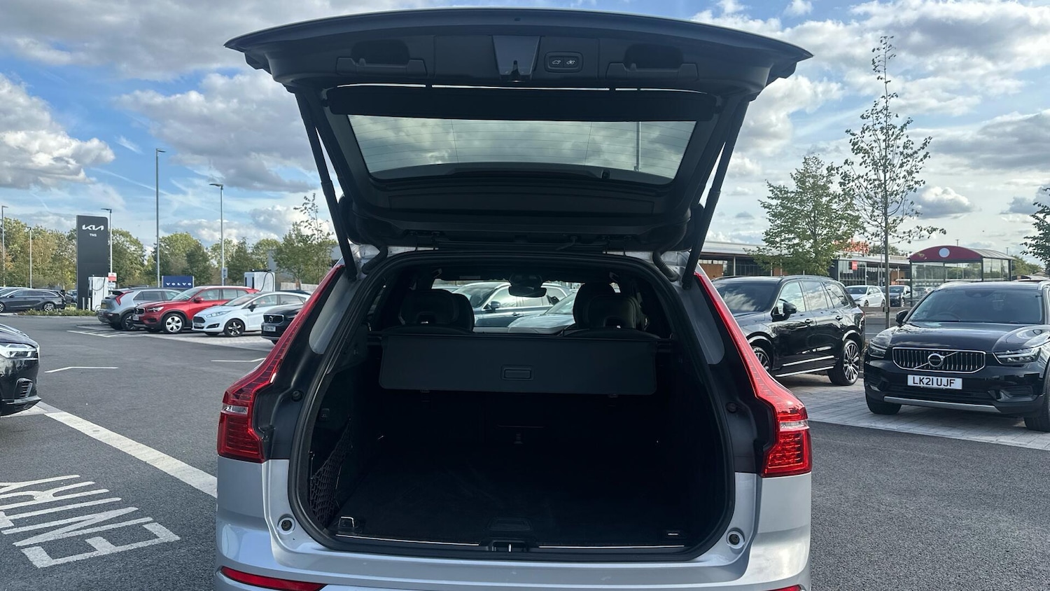 Used Volvo XC60 2022 for sale - 76584535: Photo 13