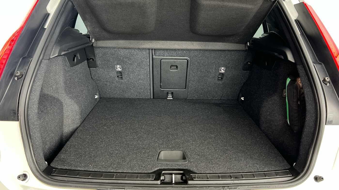 Used Volvo XC40 2021 for sale - 77082124: Photo 5