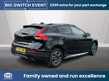 Used Volvo V40 Cross Country 2016 for sale - 78384203: Photo