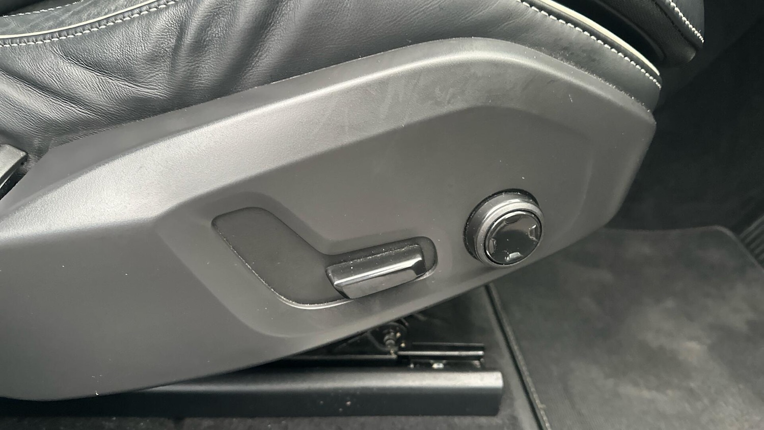 Used Volvo XC60 for sale - 77737862: Photo 32