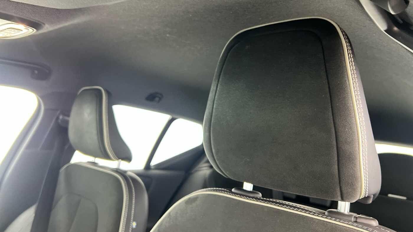 Used Volvo XC40 2021 for sale - 77082119: Photo 11