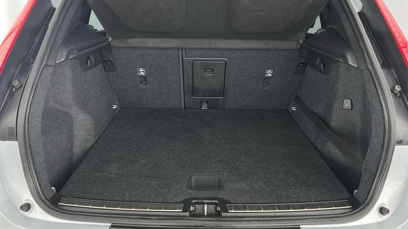 Used Volvo XC40 2021 for sale - 77082119: Photo 5