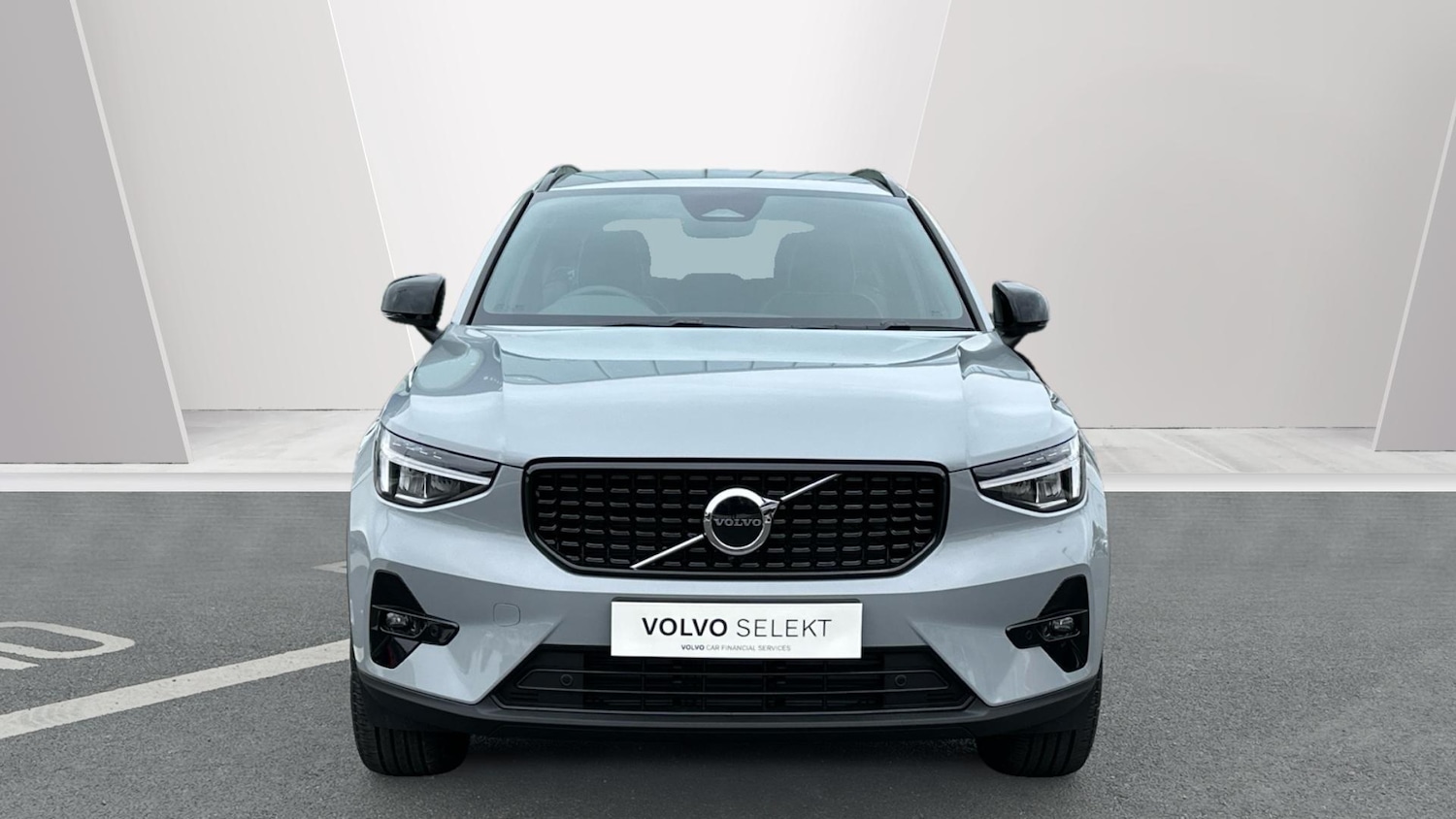 Used Volvo XC40 2025 for sale - 76511901: Photo 8