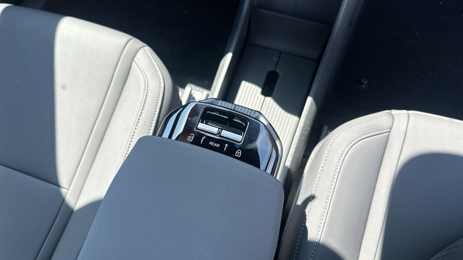 Used Volvo EX30 2025 for sale - 76634092: Photo 57