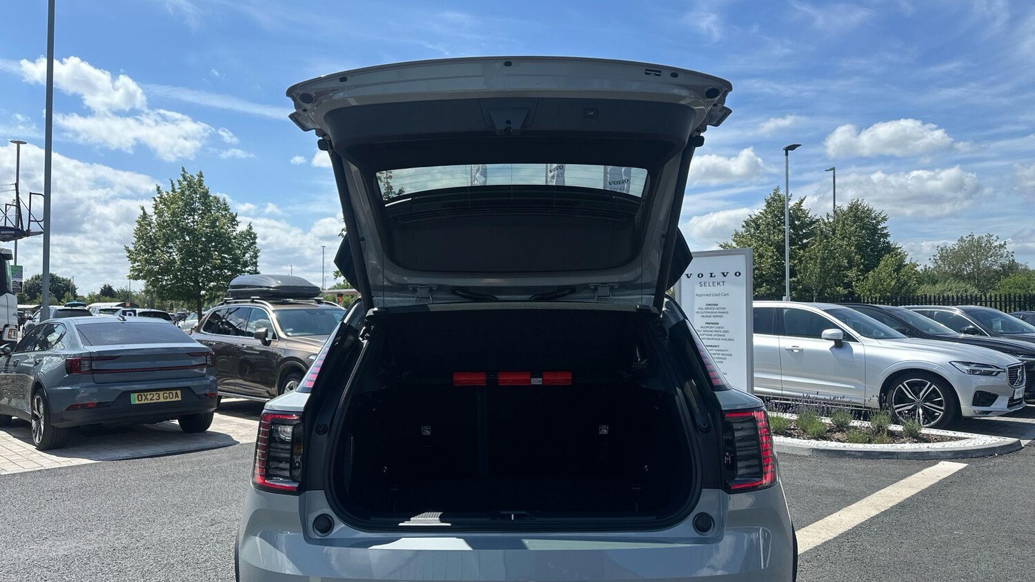 Used Volvo EX30 2025 for sale - 76634092: Photo 65