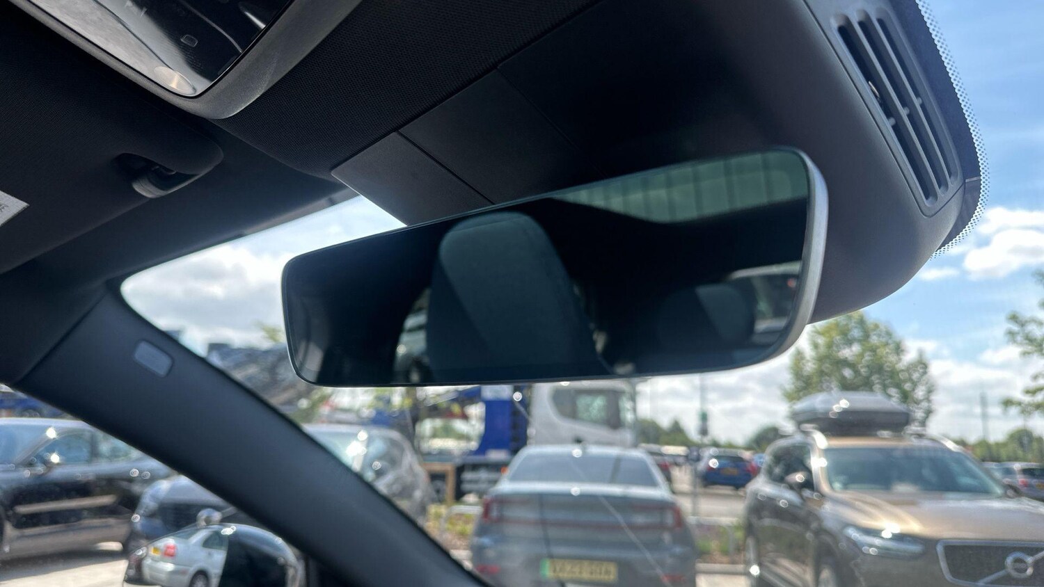 Used Volvo EX30 2025 for sale - 76634092: Photo 68