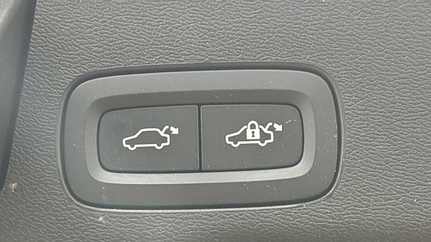 Used Volvo XC60 2024 for sale - 76735282: Photo 19