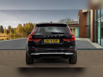 Used Volvo XC60 2024 for sale - 76735282: Photo