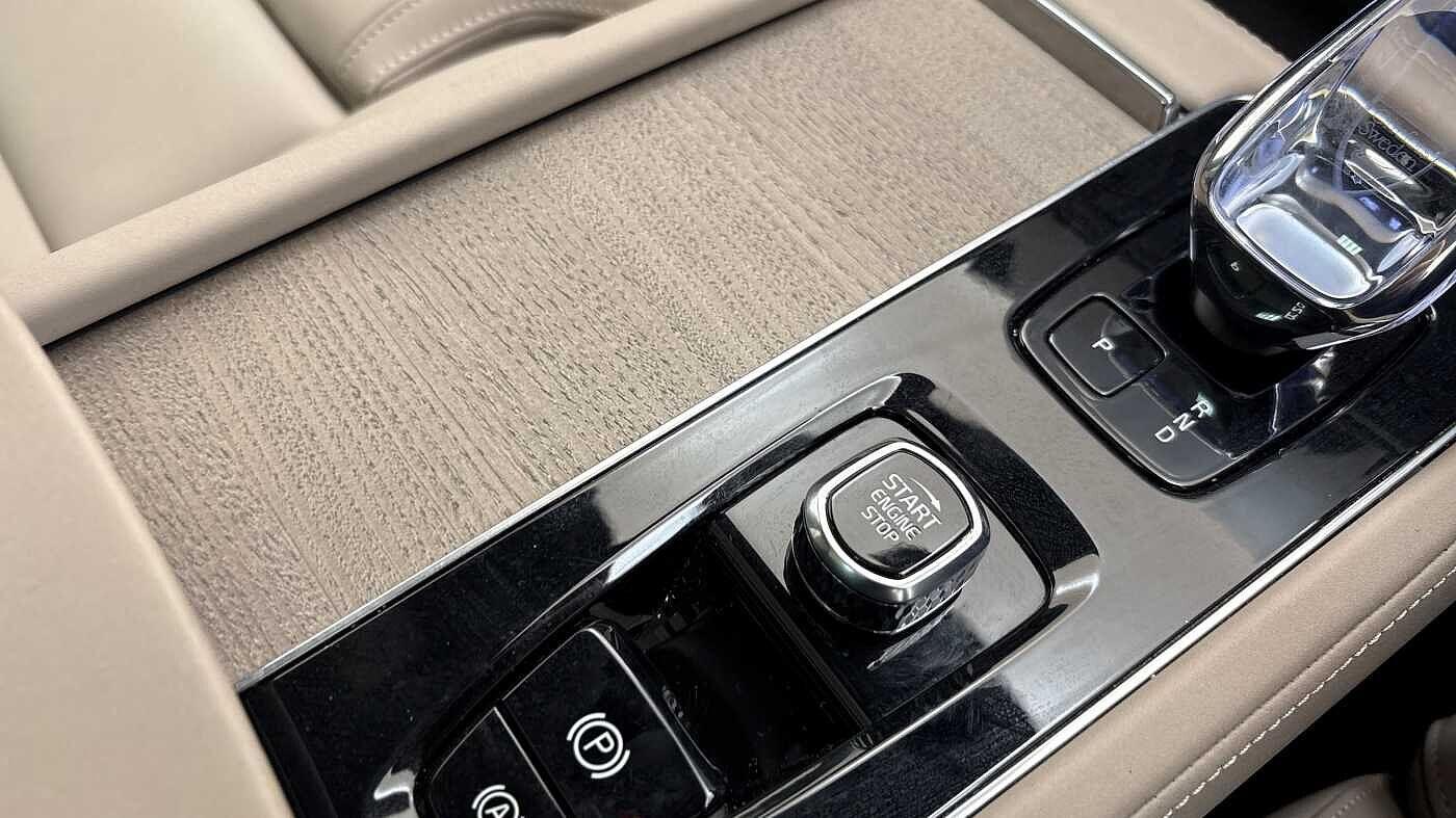 Used Volvo XC90 2025 for sale - 76742854: Photo 32