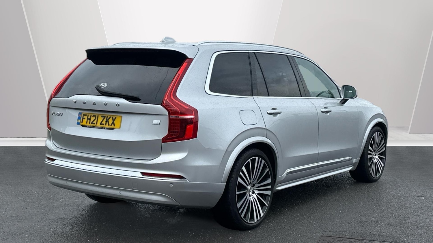 Used Volvo XC90 2021 for sale - 76715141: Photo 2