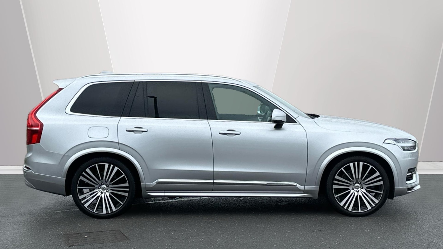 Used Volvo XC90 2021 for sale - 76715141: Photo 3