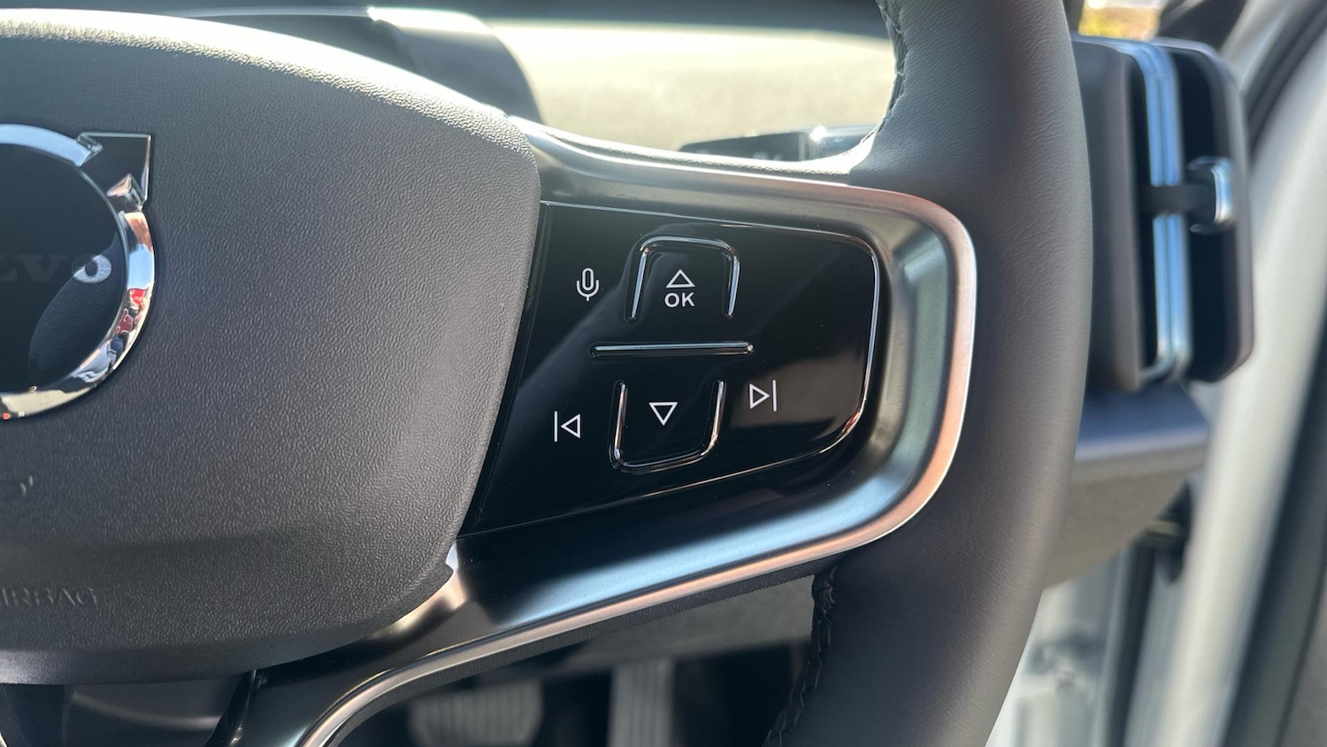 Used Volvo EX30 2025 for sale - 76348933: Photo 25