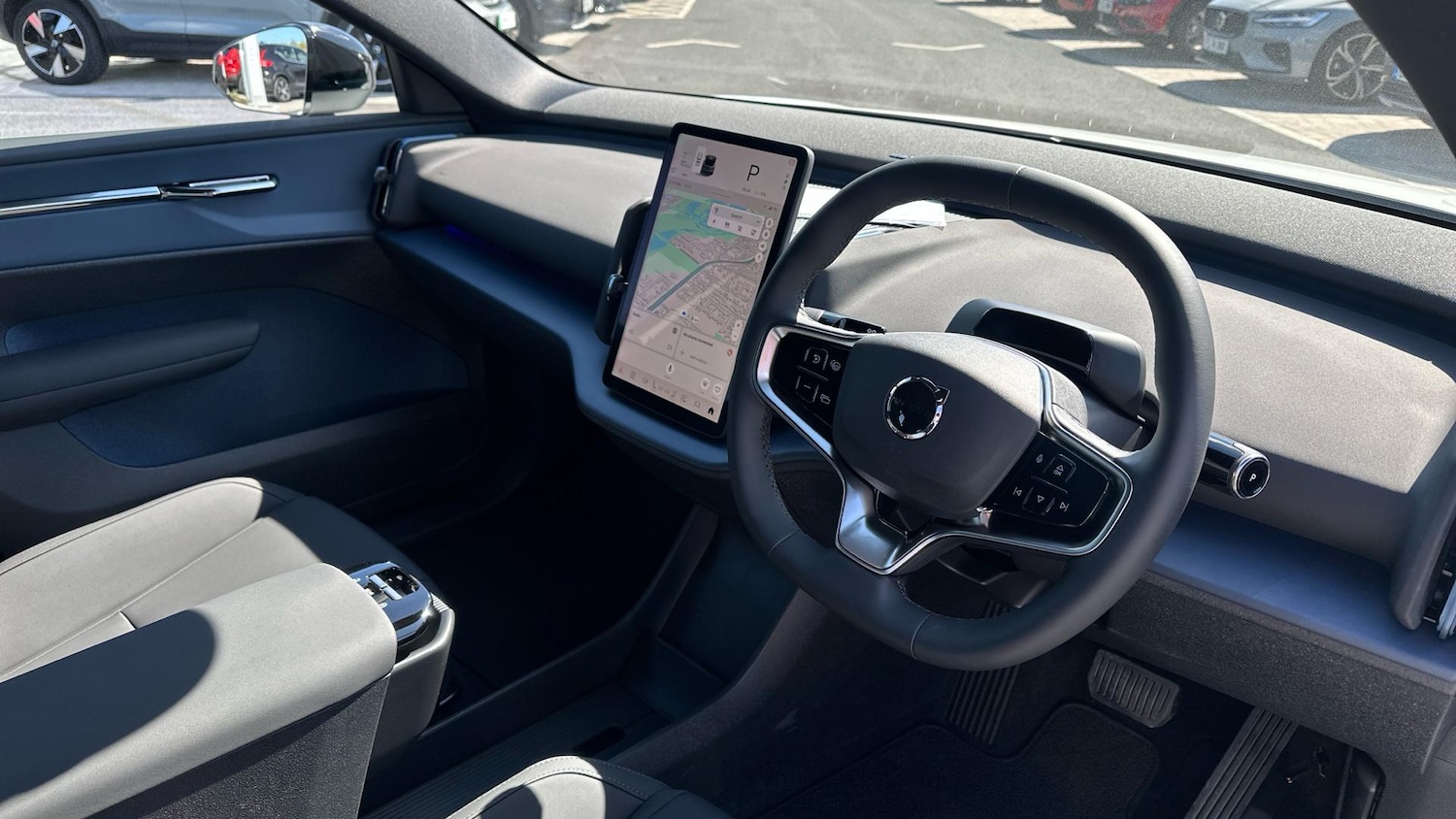 Used Volvo EX30 2025 for sale - 76348933: Photo 4