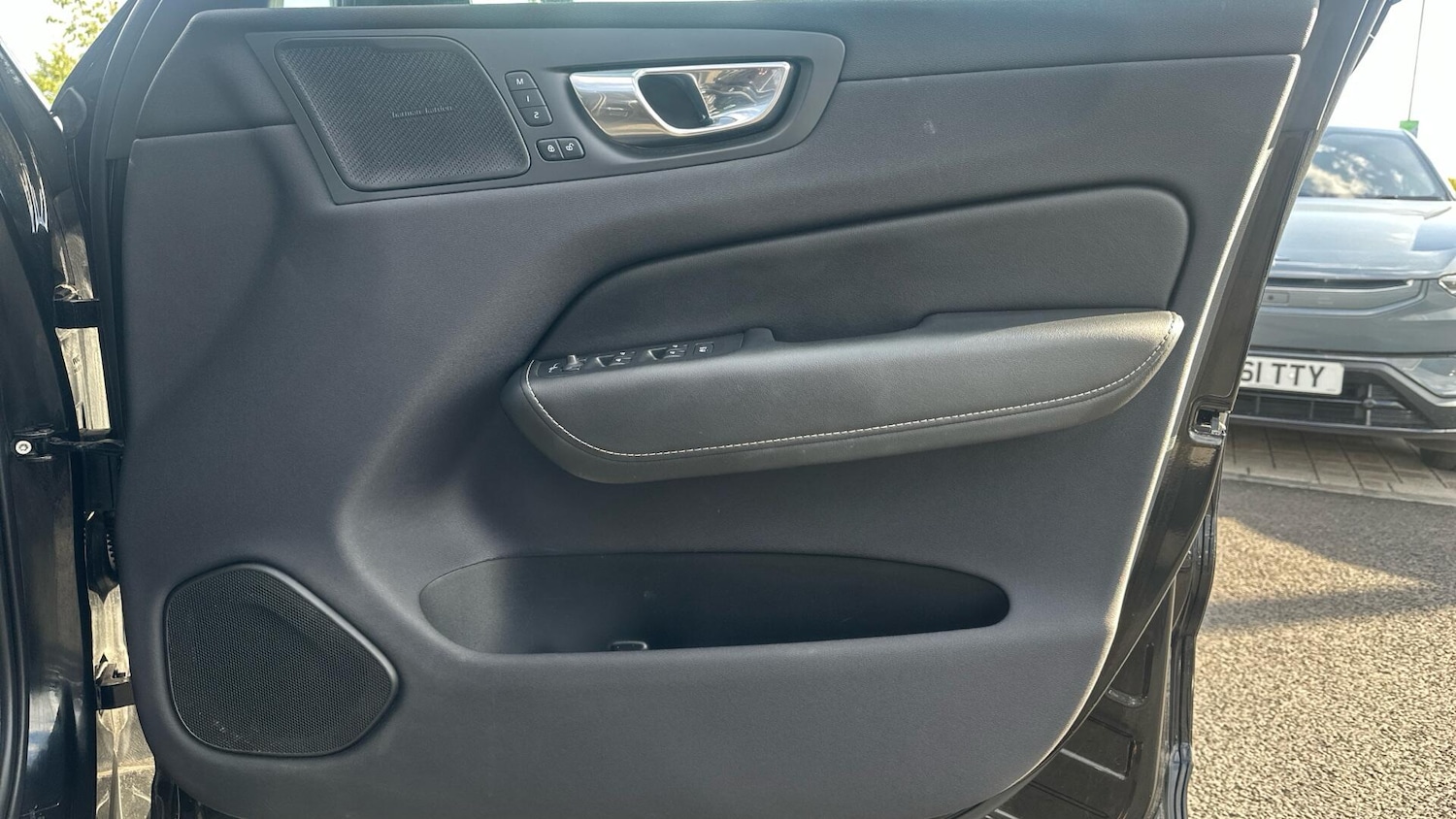 Used Volvo XC60 2022 for sale - 76337903: Photo 29