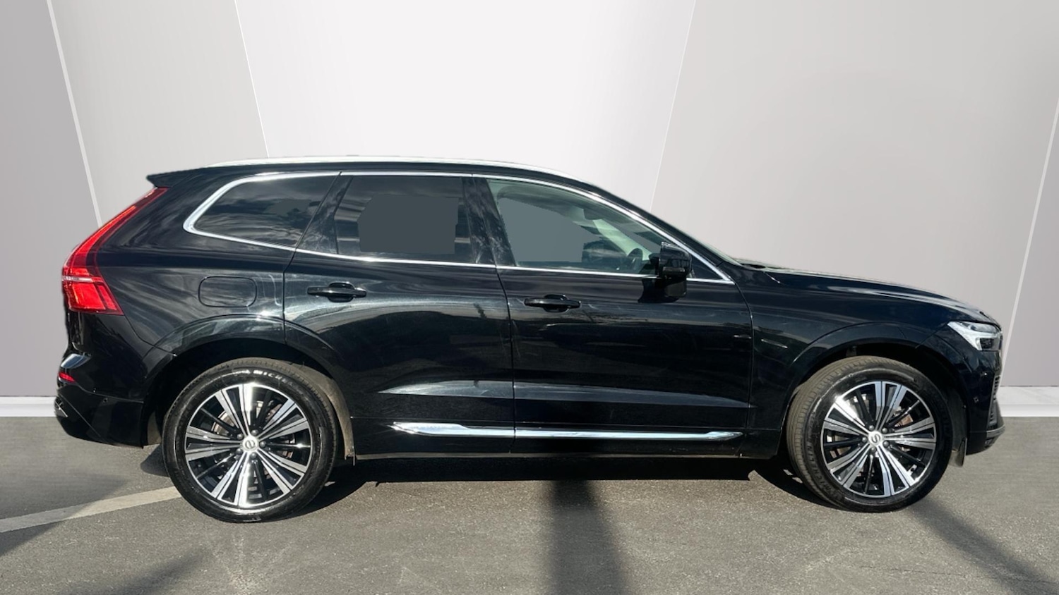 Used Volvo XC60 2022 for sale - 76337903: Photo 3