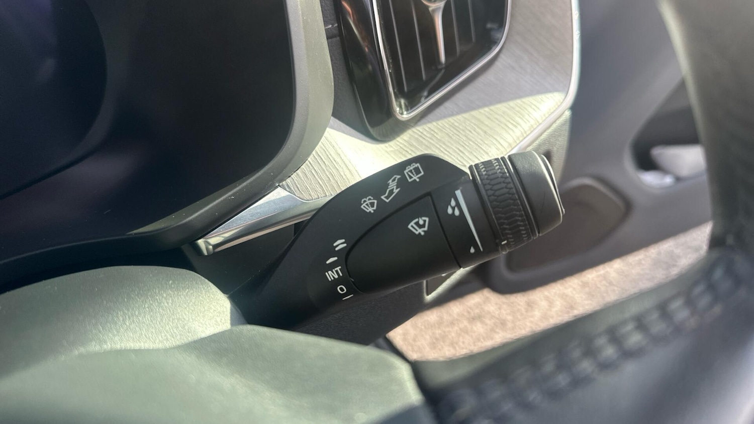 Used Volvo XC60 2022 for sale - 76337903: Photo 34