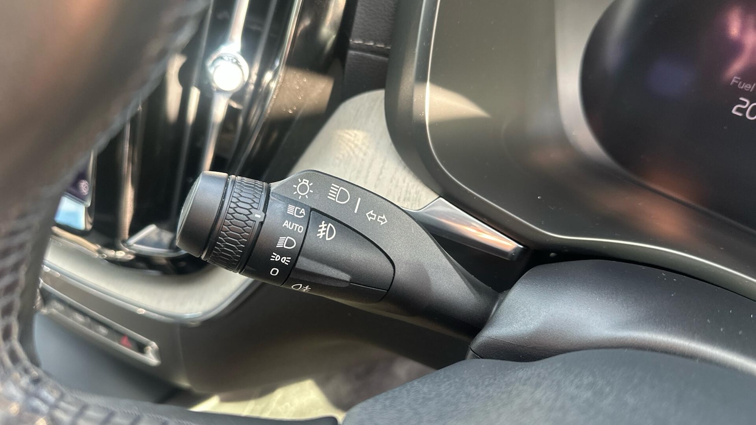 Used Volvo XC60 2022 for sale - 76337903: Photo 35