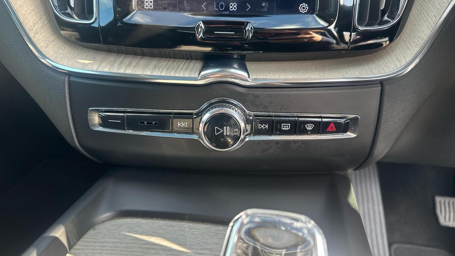 Used Volvo XC60 2022 for sale - 76337903: Photo 37