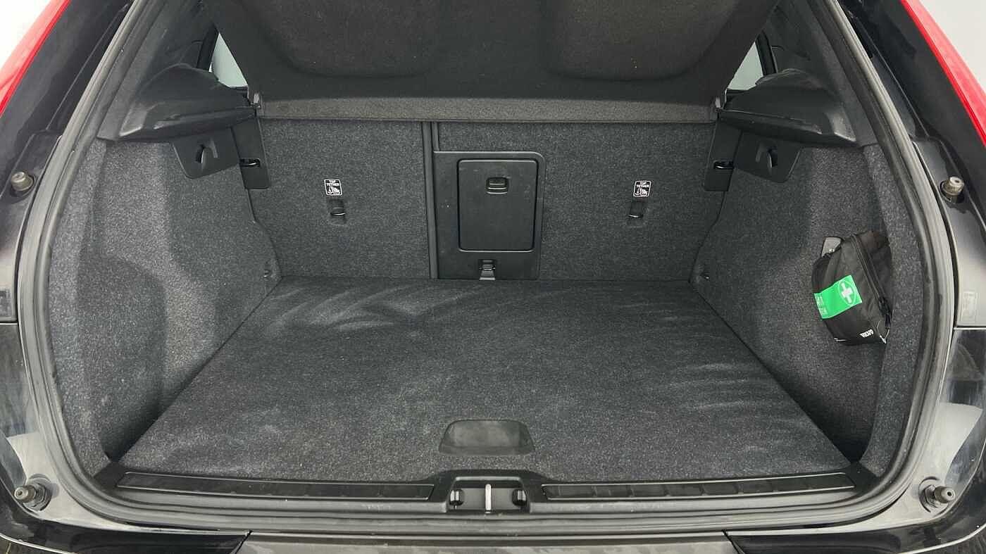 Used Volvo XC40 2022 for sale - 77081860: Photo 5