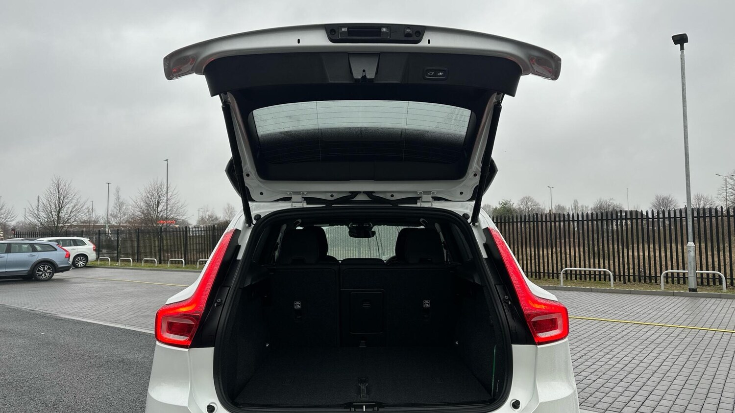 Used Volvo XC40 2023 for sale - 77672961: Photo 13