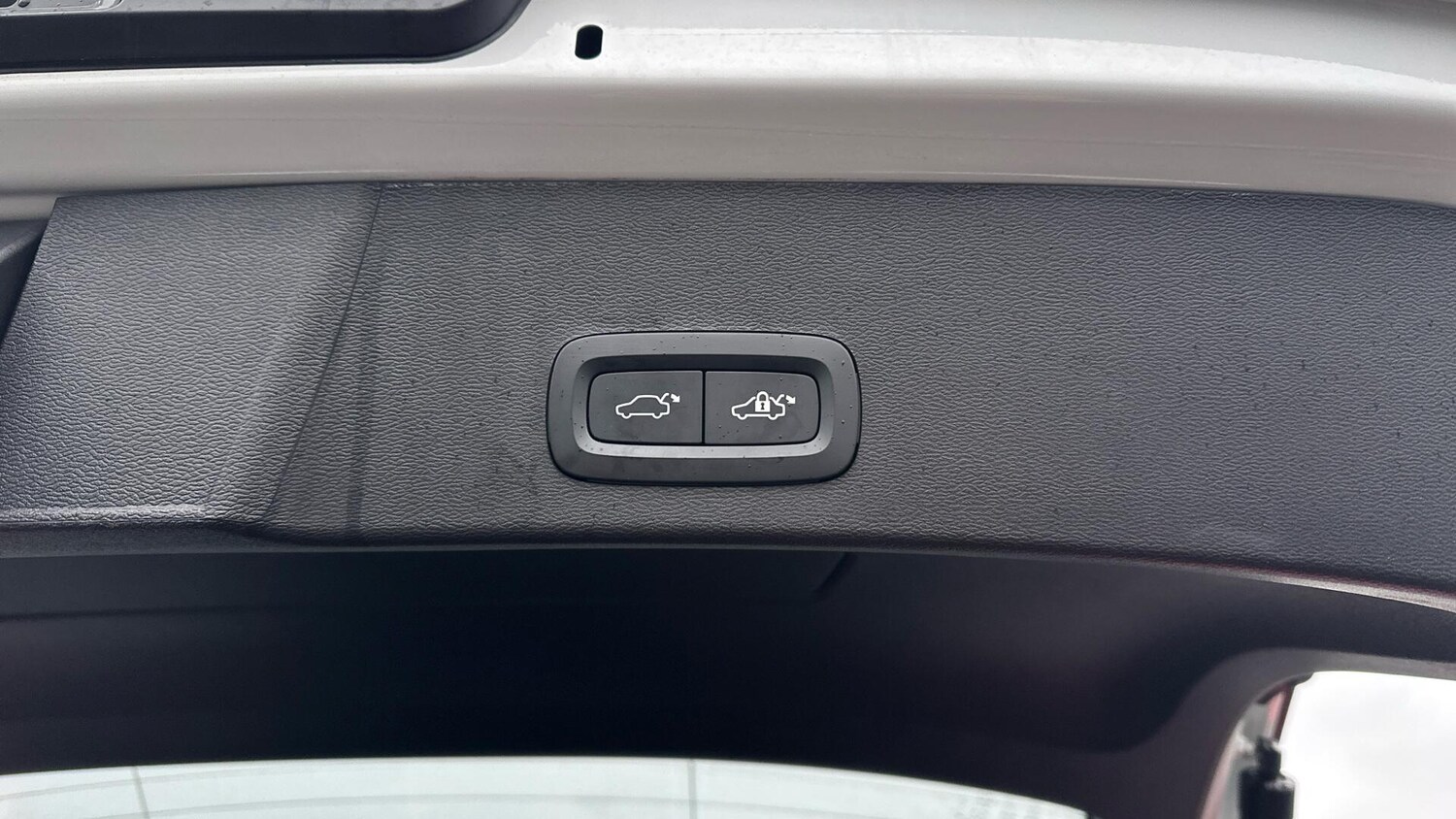 Used Volvo XC40 2023 for sale - 77672961: Photo 33