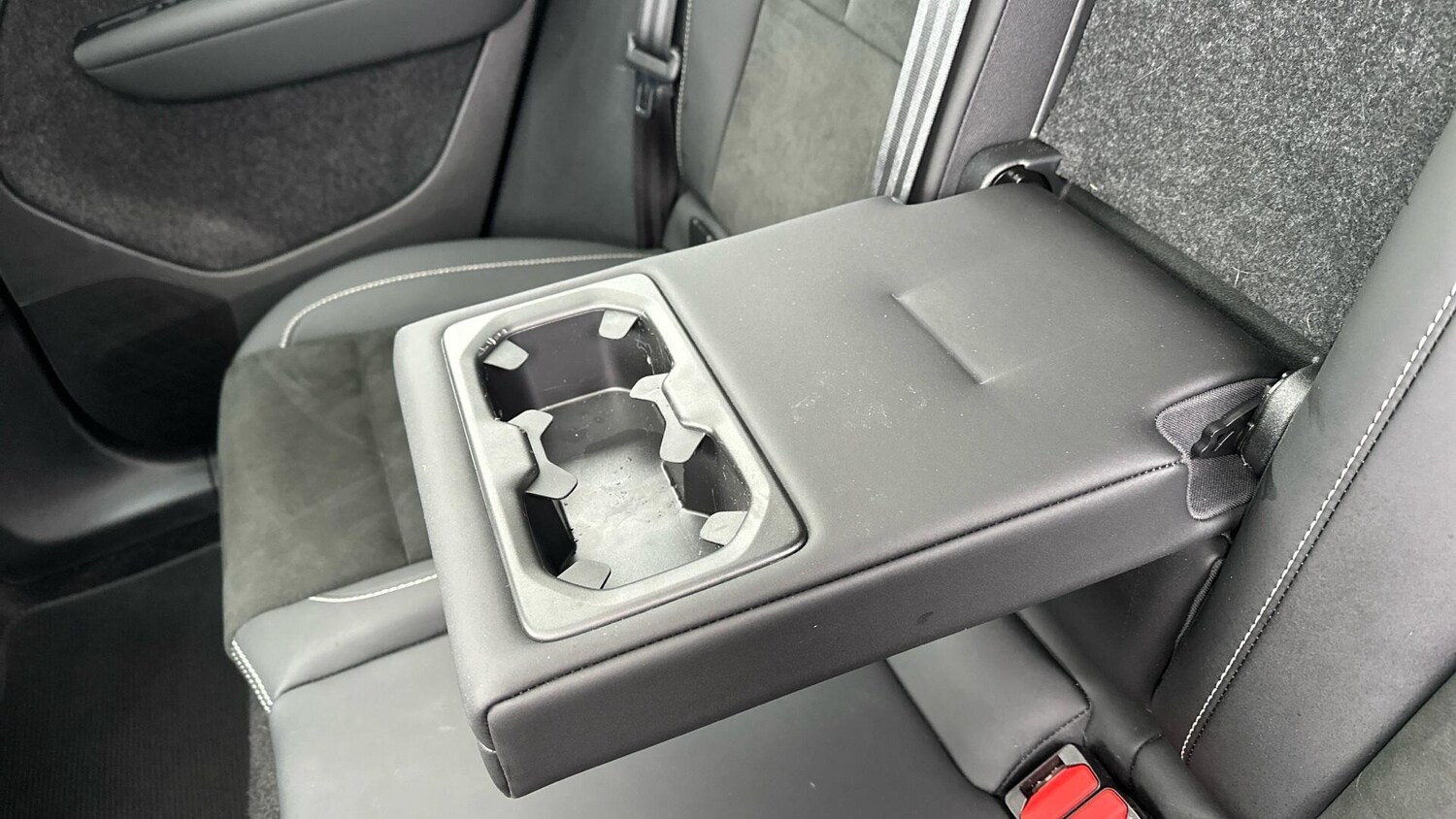 Used Volvo C40 for sale - 78136137: Photo 33