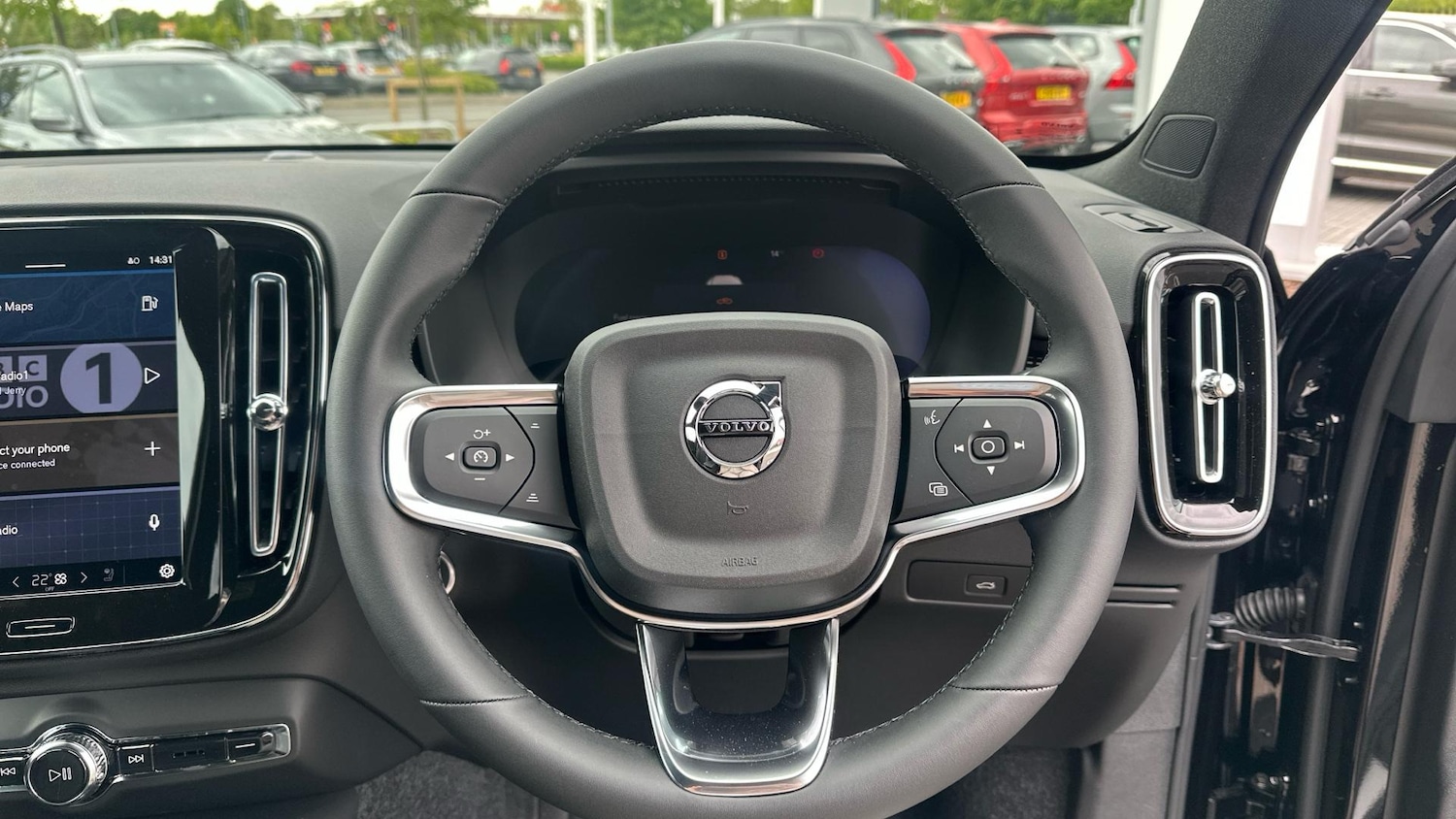 Used Volvo XC40 2025 for sale - 76441267: Photo 10