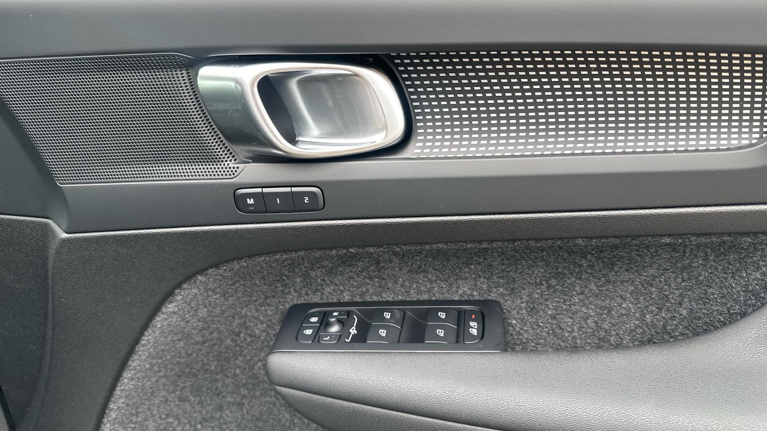 Used Volvo XC40 2025 for sale - 76441267: Photo 27