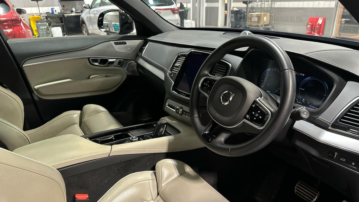 Used Volvo XC90 2021 for sale - 76633772: Photo 4