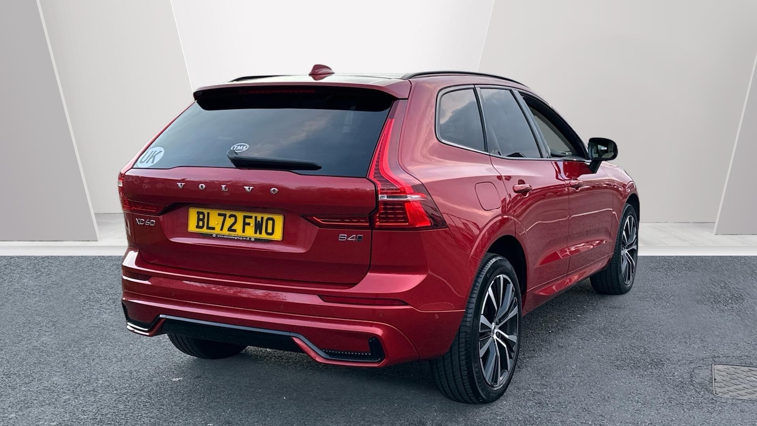 Used Volvo XC60 2022 for sale - 77672951: Photo 2