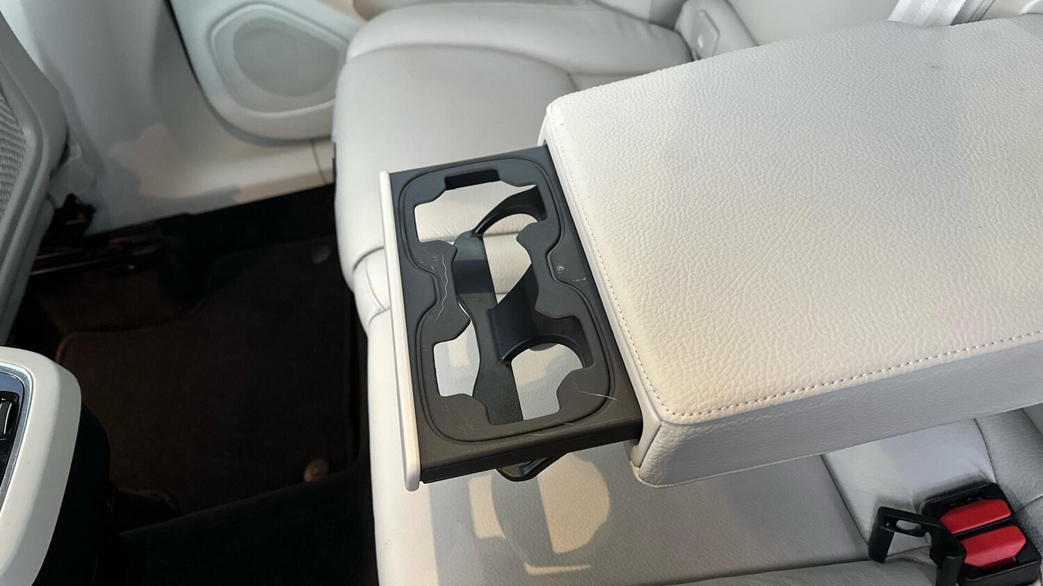 Used Volvo XC60 2022 for sale - 77672951: Photo 33