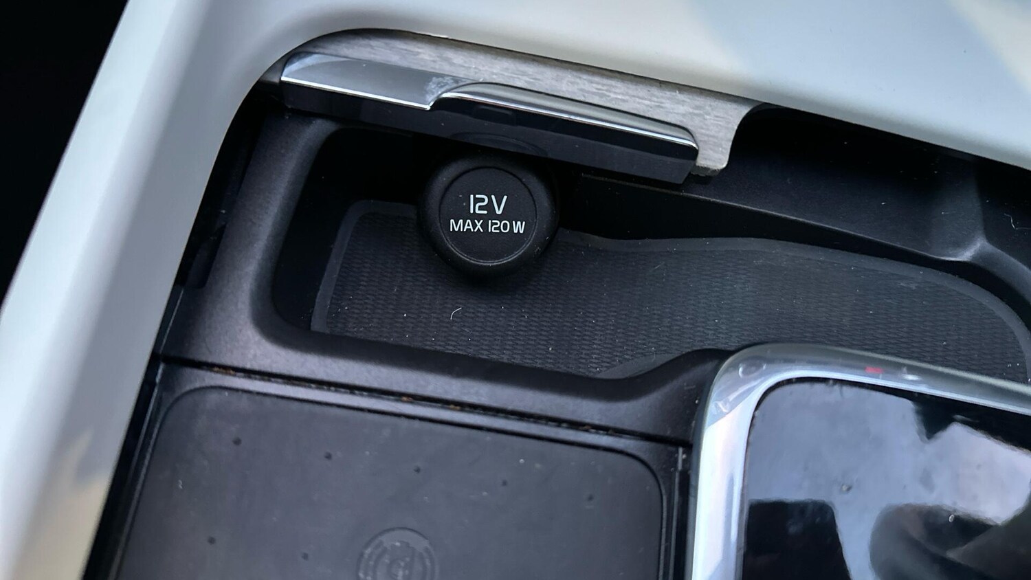 Used Volvo XC60 2022 for sale - 77672951: Photo 41