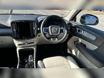 Used Volvo XC40 2026 for sale - 77824456: Photo