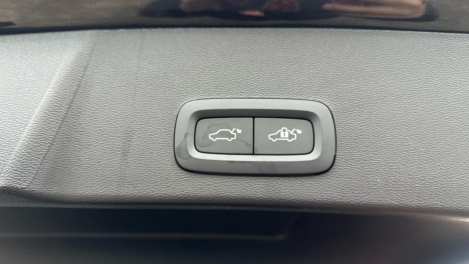 Used Volvo XC40 2025 for sale - 76337650: Photo 24