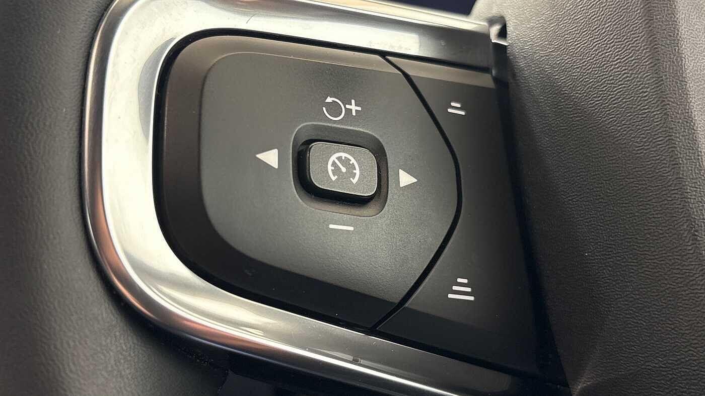 Used Volvo XC40 2022 for sale - 77440417: Photo 30