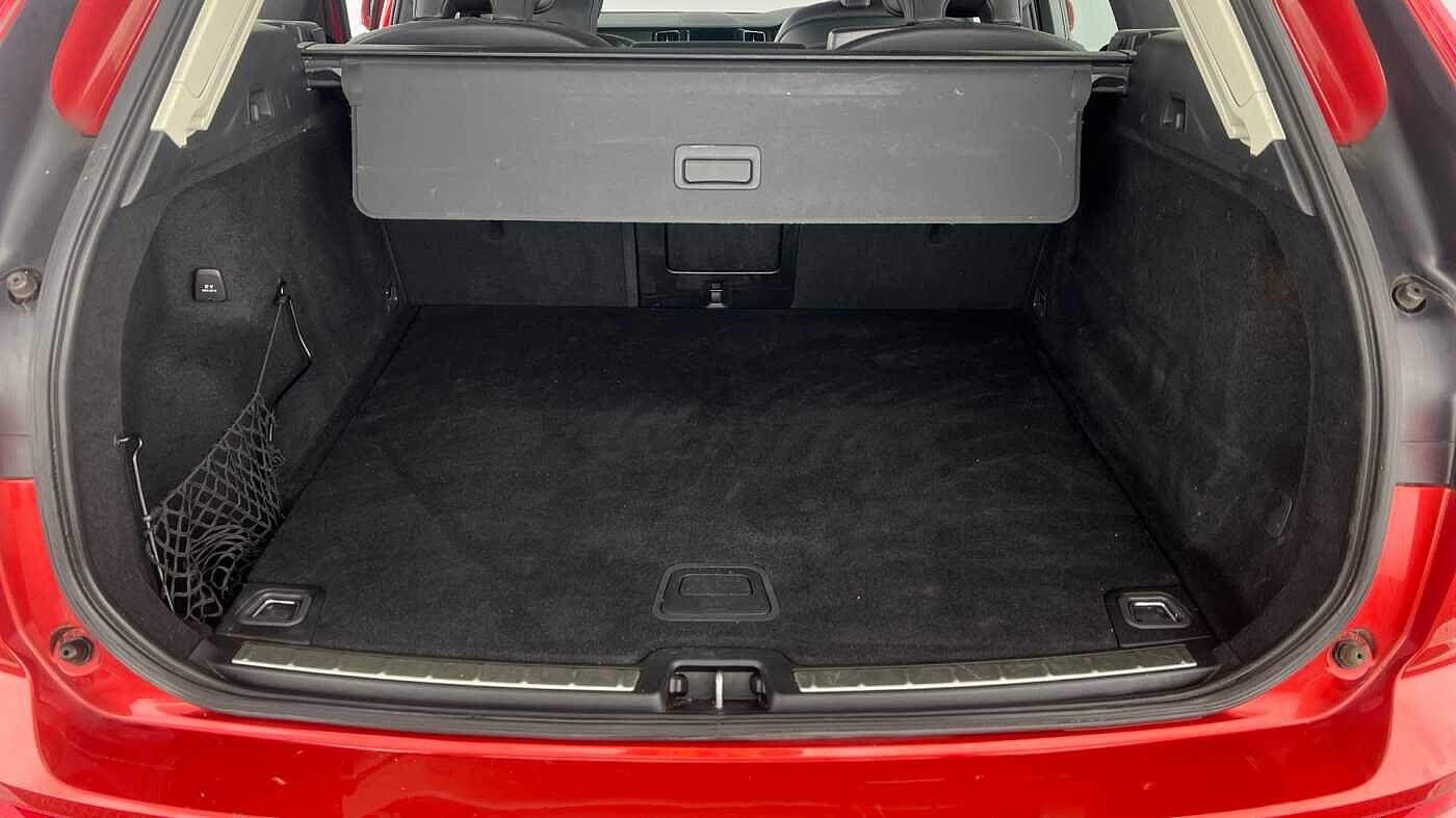 Used Volvo XC60 2020 for sale - 77672959: Photo 5