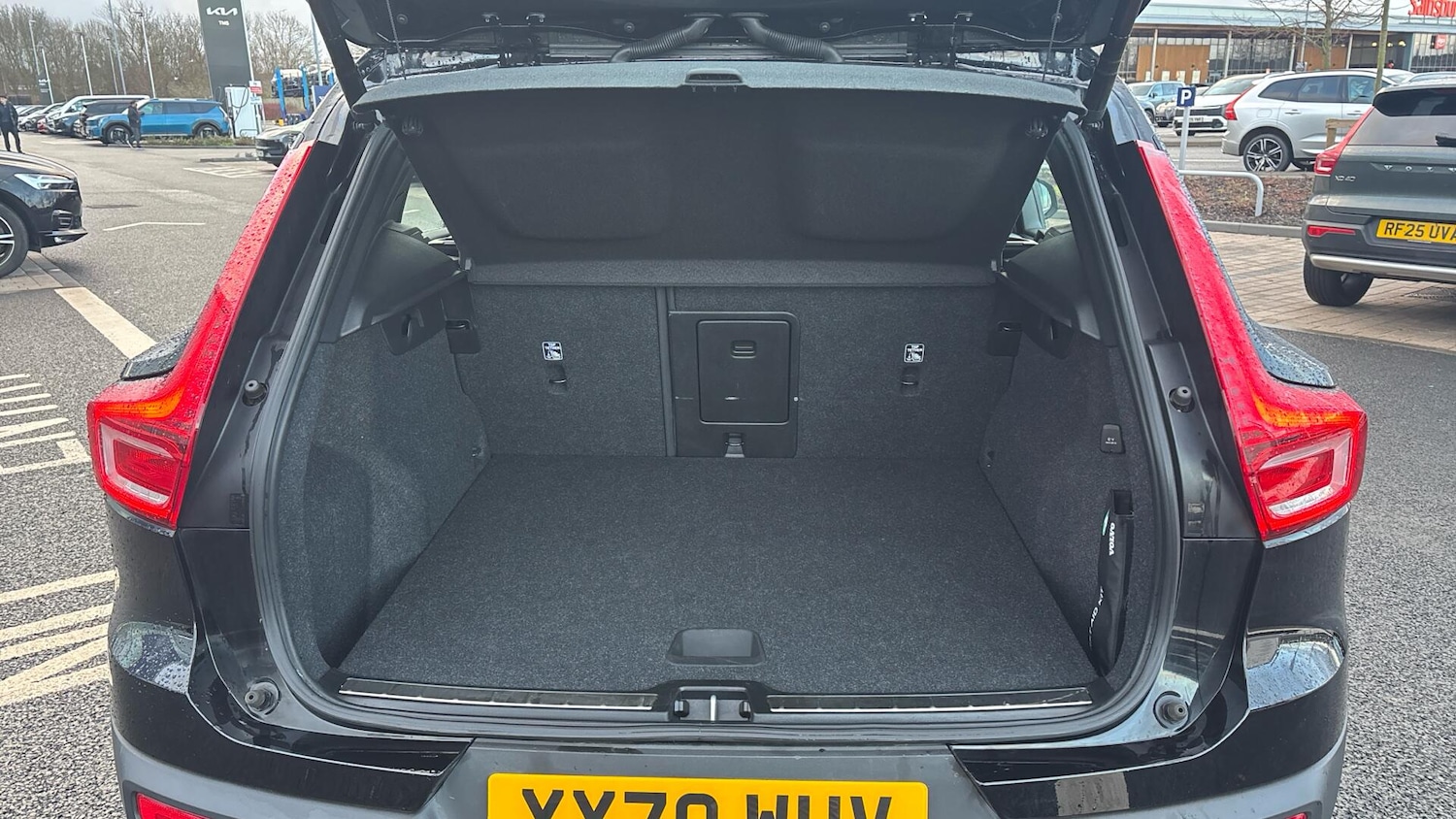 Used Volvo XC40 2021 for sale - 76714872: Photo 13