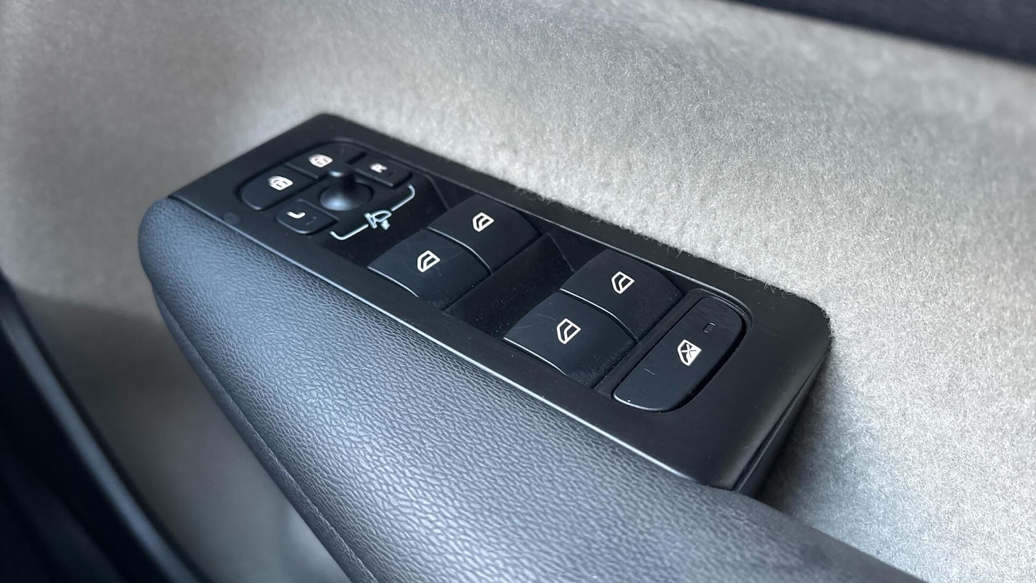 Used Volvo XC40 2021 for sale - 76714872: Photo 22