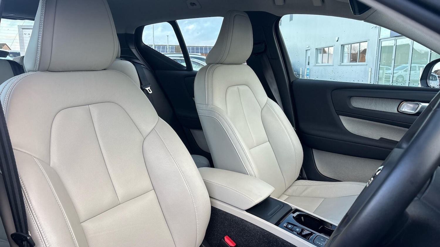 Used Volvo XC40 2021 for sale - 76714872: Photo 27