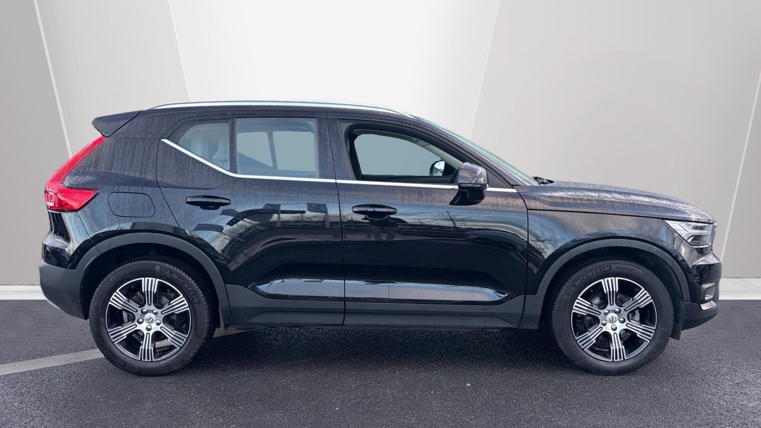 Used Volvo XC40 2021 for sale - 76714872: Photo 3